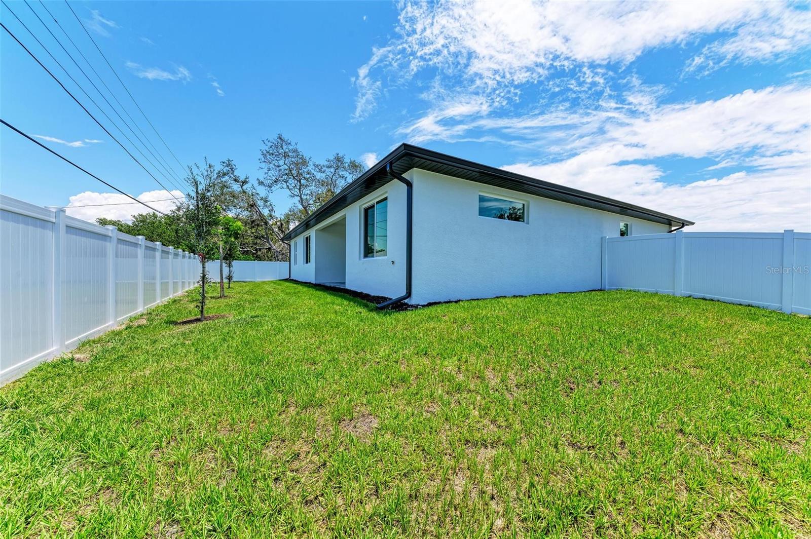 1010 ACADIA RD