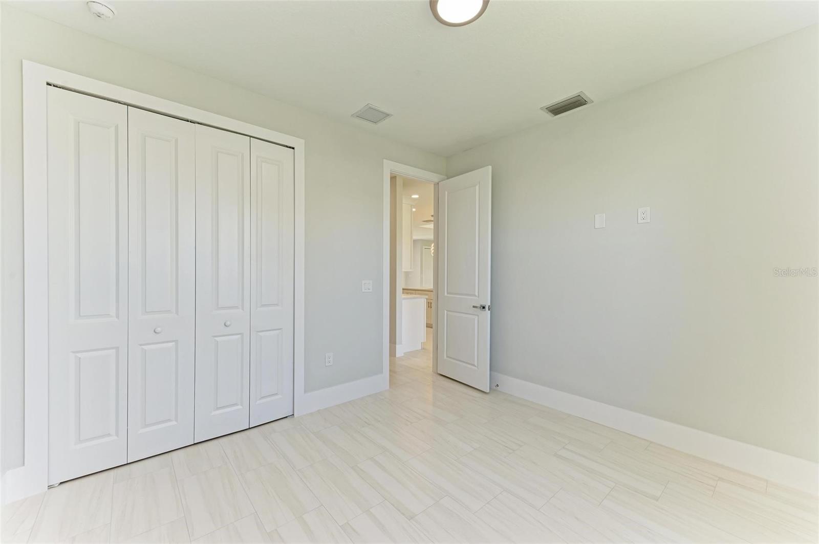 1010 ACADIA RD