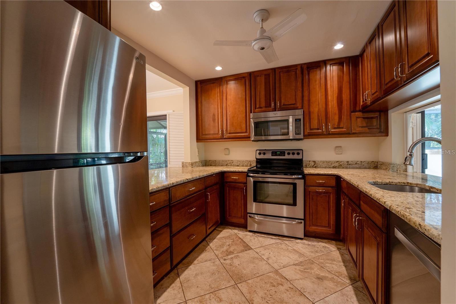 4802 KESTRAL PARK CIR #22