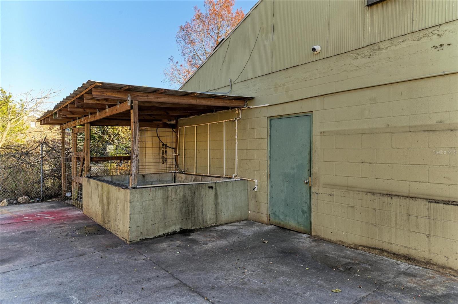 400 W CENTRAL AVE