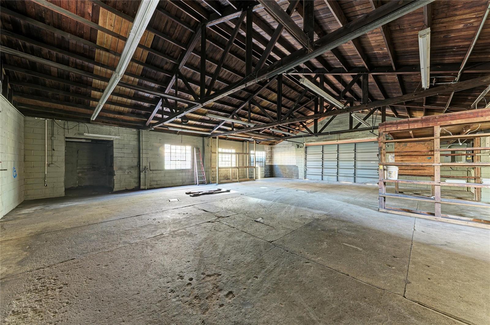 400 W CENTRAL AVE