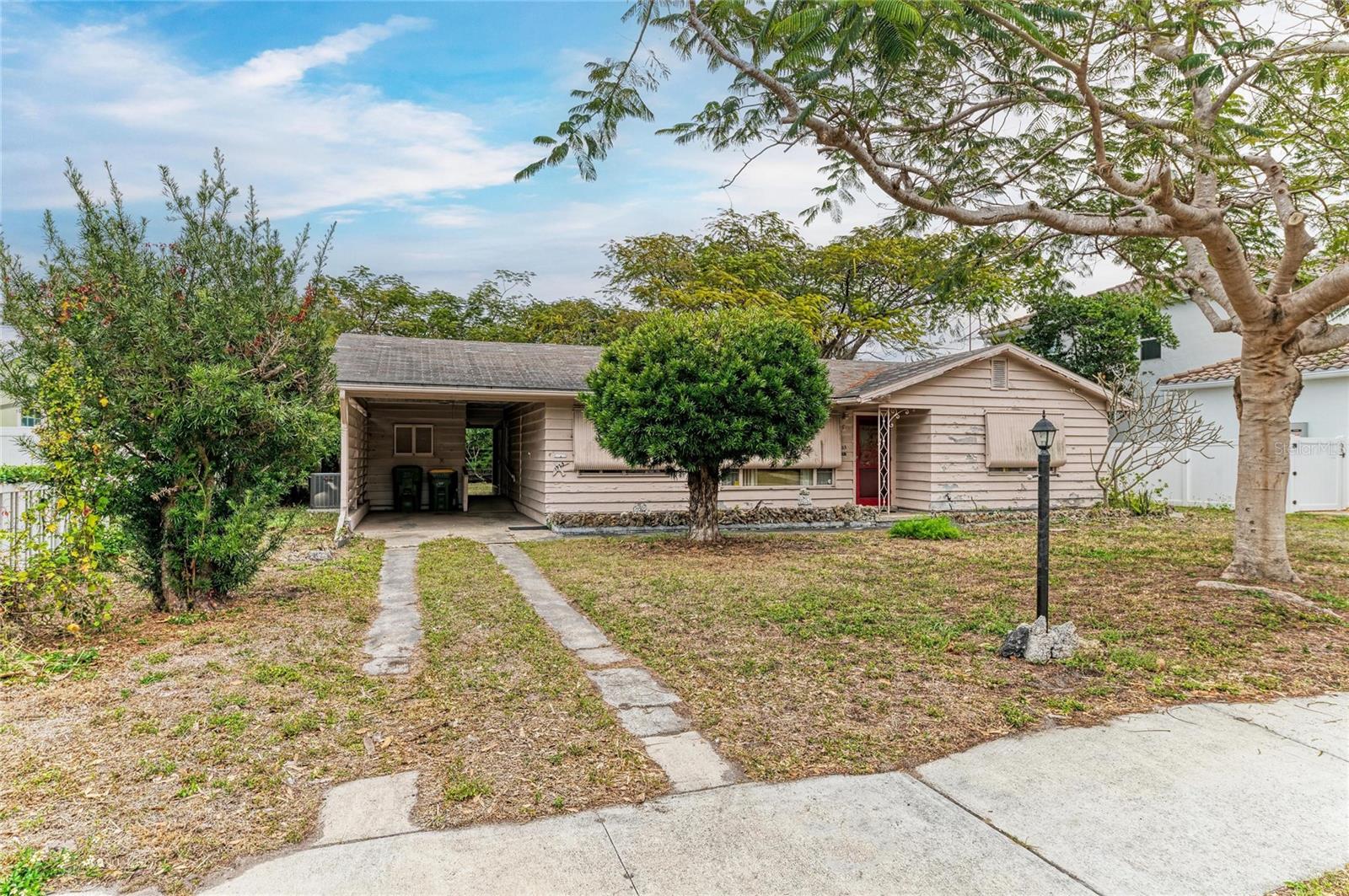 1925 MAGNOLIA ST