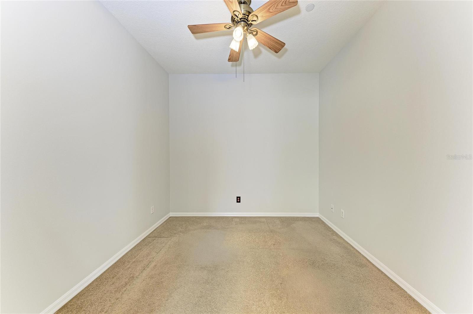 1826 SAN SILVESTRO DR