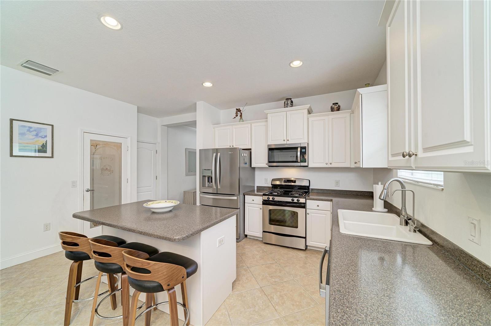 4650 WOODBROOK DR