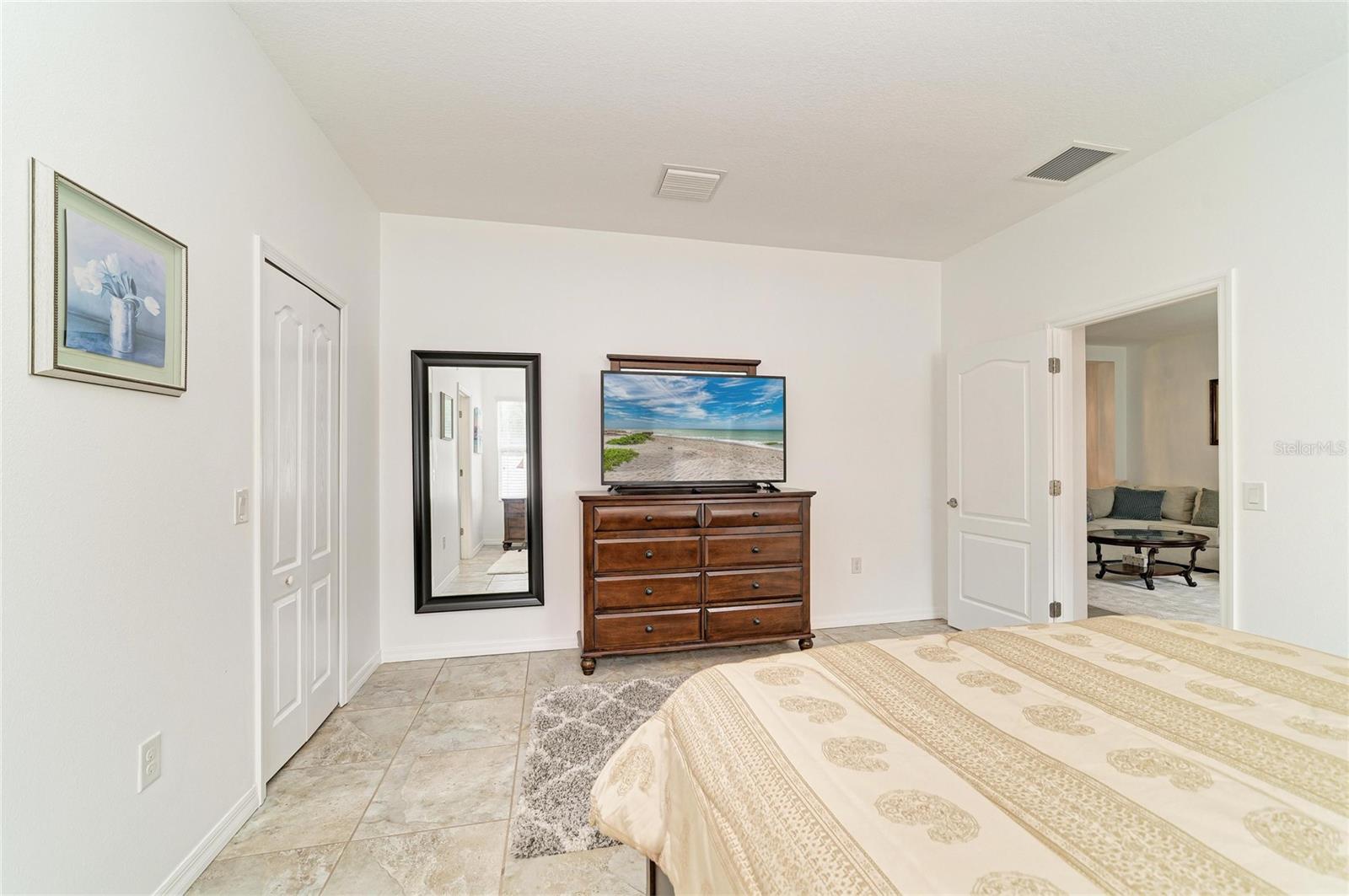 4650 WOODBROOK DR