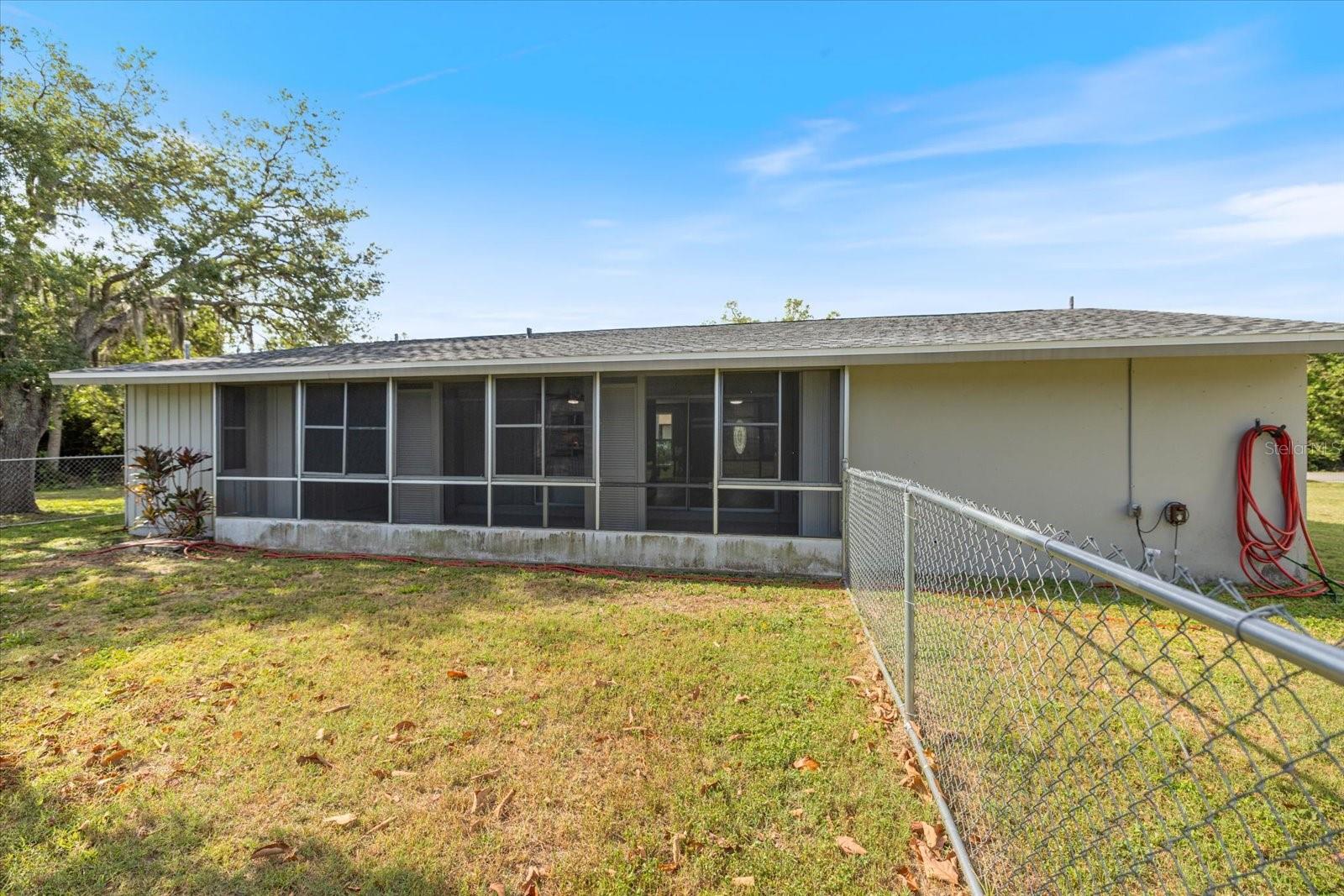1184 BARBOUR AVE