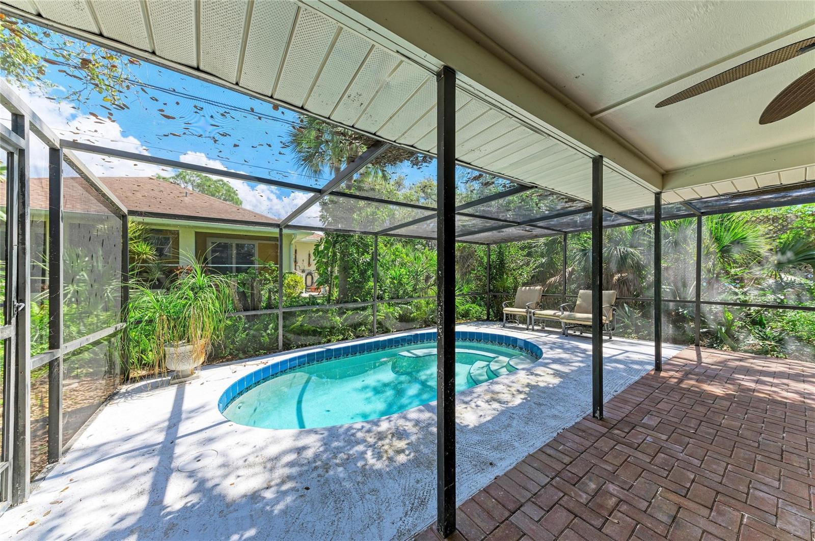 627 ALLIGATOR DR