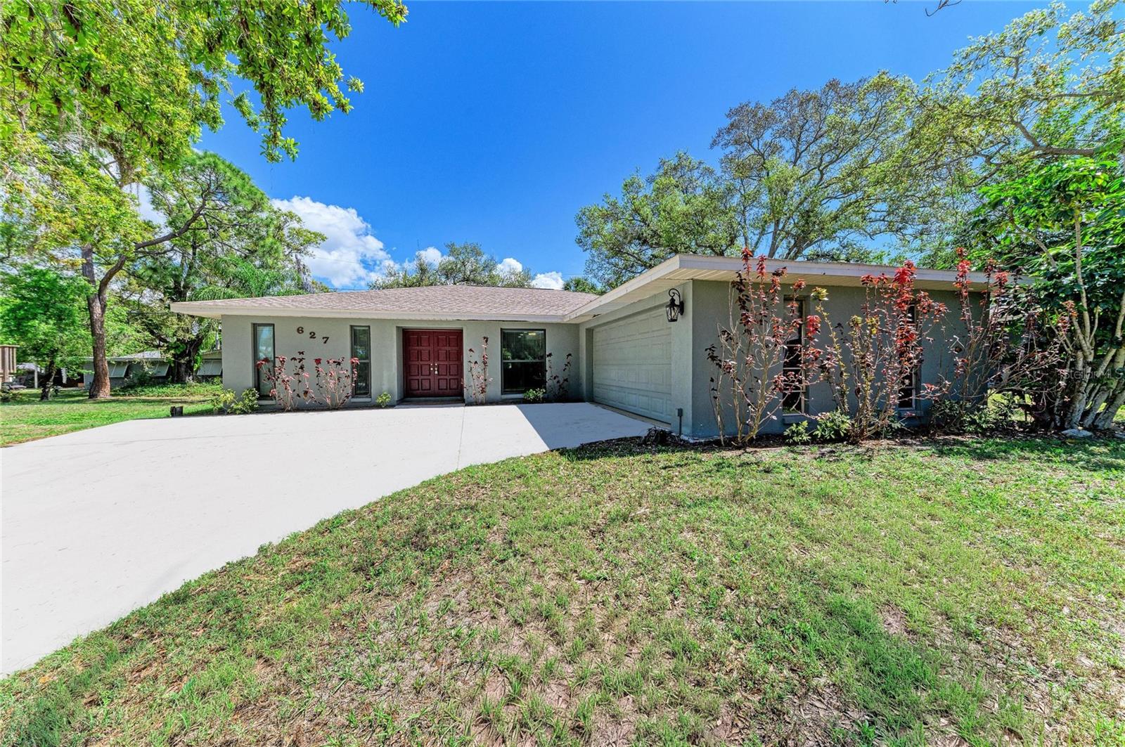 627 ALLIGATOR DR