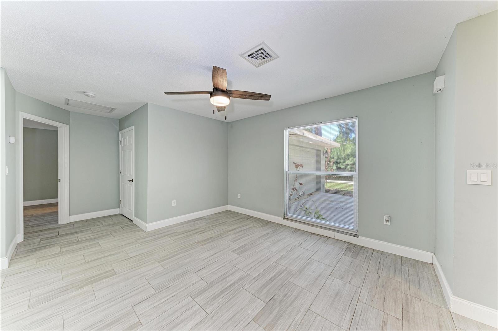 627 ALLIGATOR DR