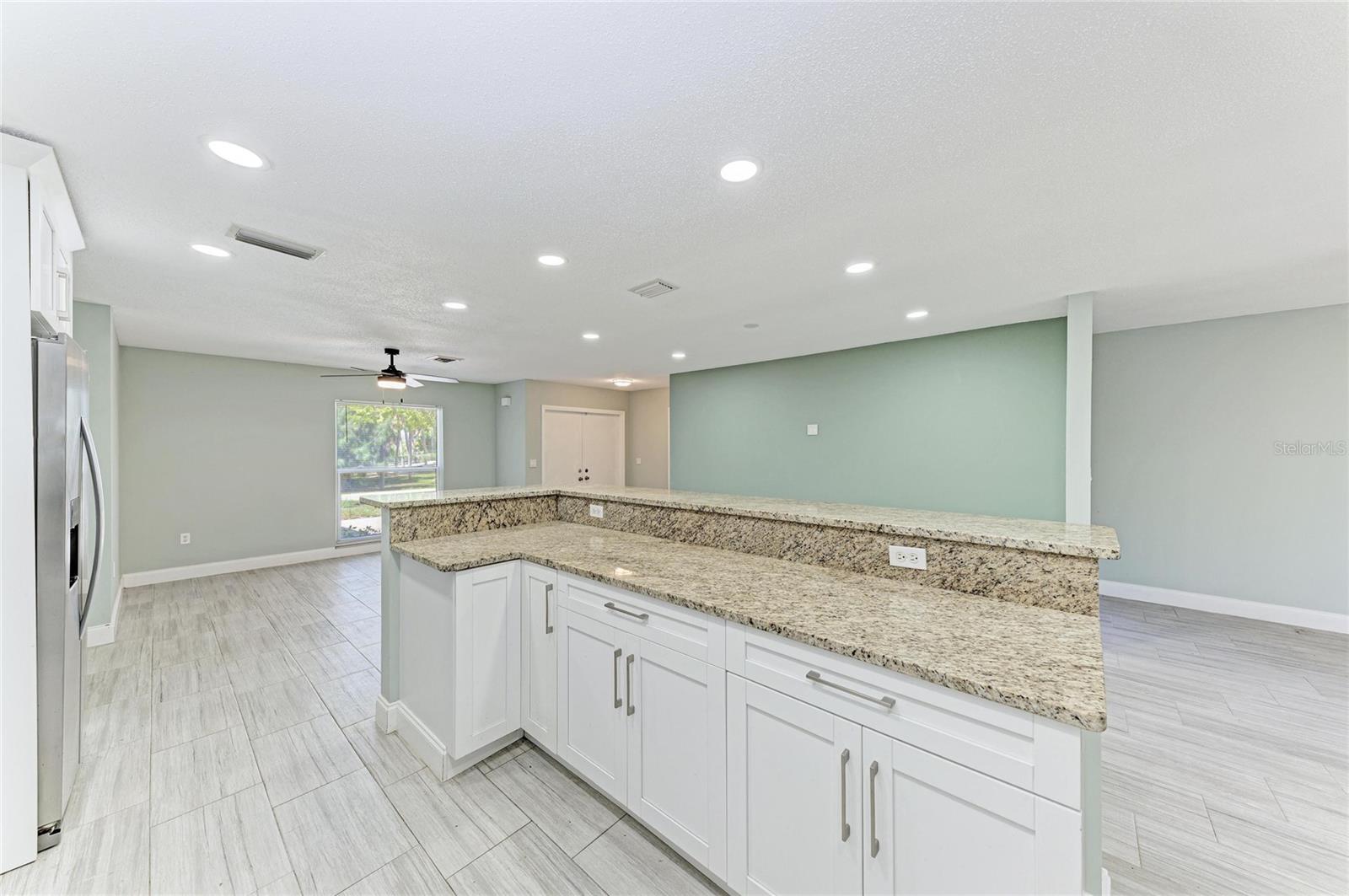 627 ALLIGATOR DR