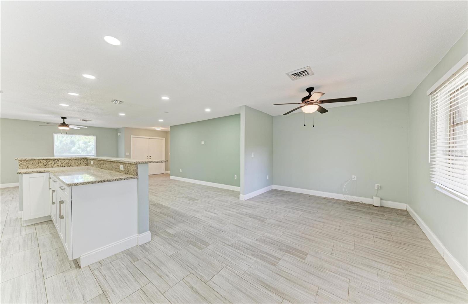 627 ALLIGATOR DR