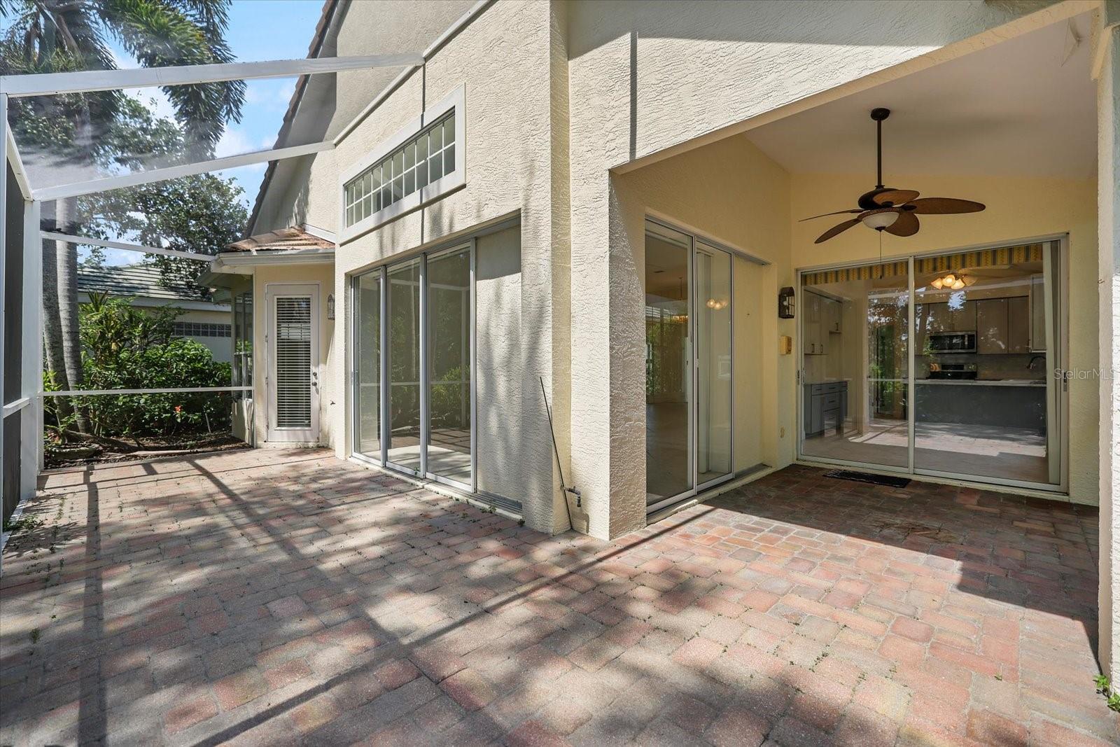7159 VICTORIA CIR