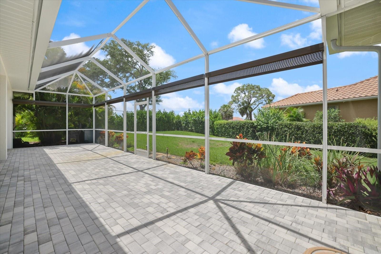 567 LAKE OF THE WOODS DR