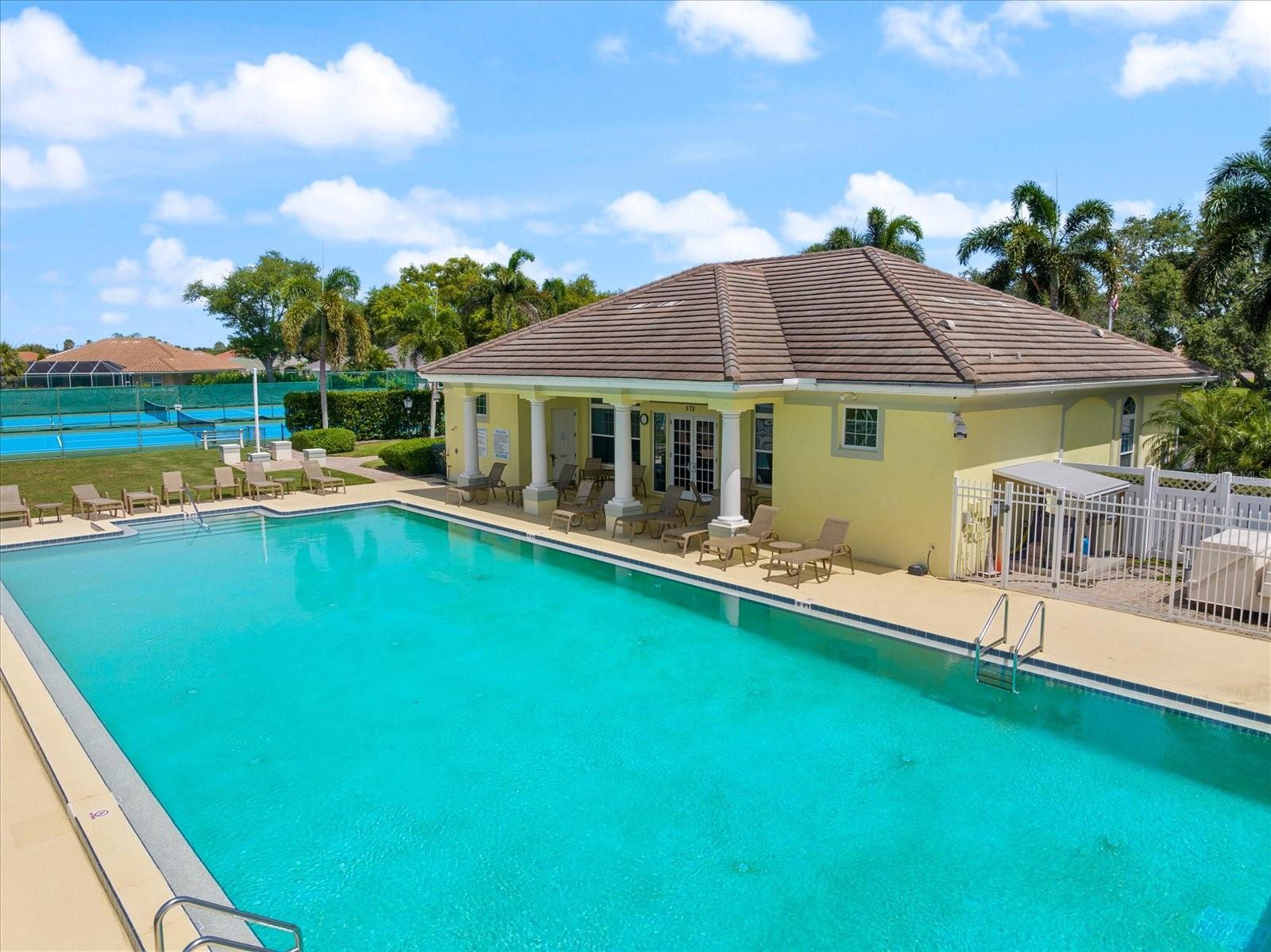 567 LAKE OF THE WOODS DR