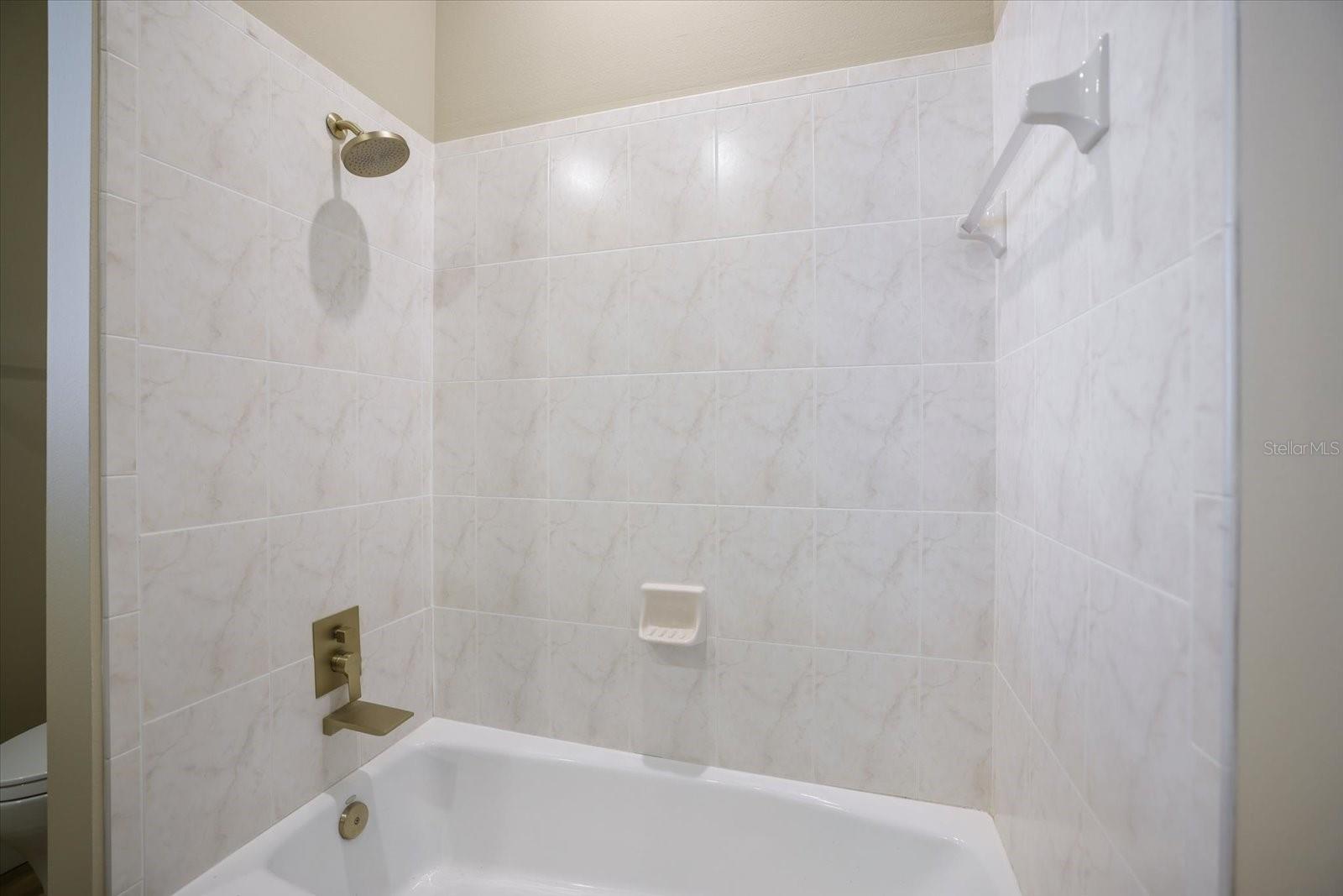 567 LAKE OF THE WOODS DR
