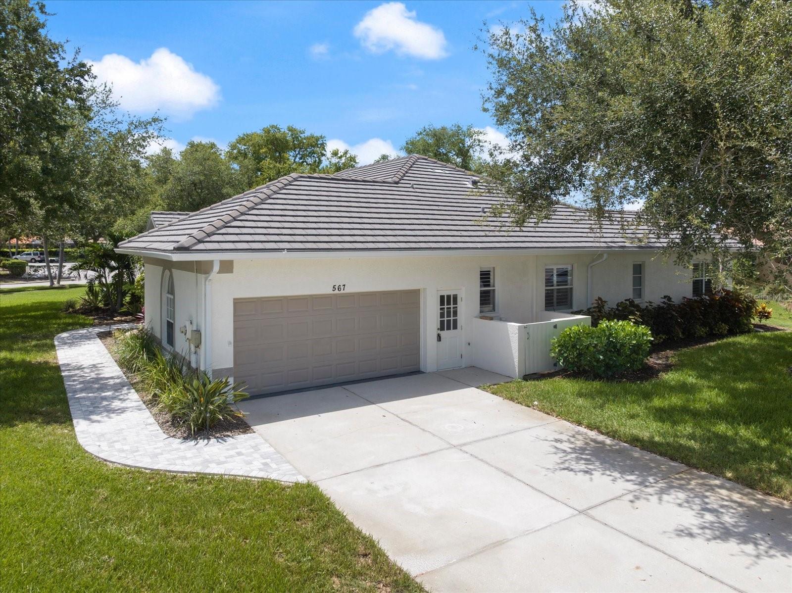 567 LAKE OF THE WOODS DR