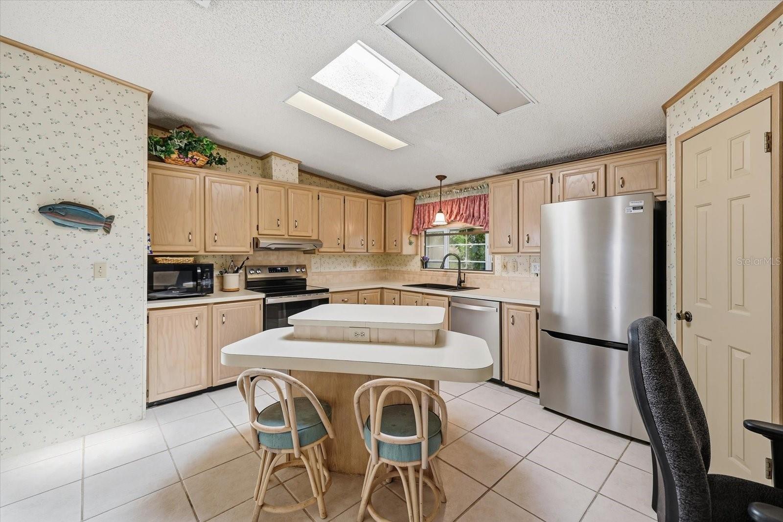 609 IGLESIA DR