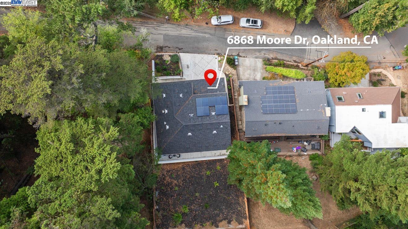 6880 Moore Dr
