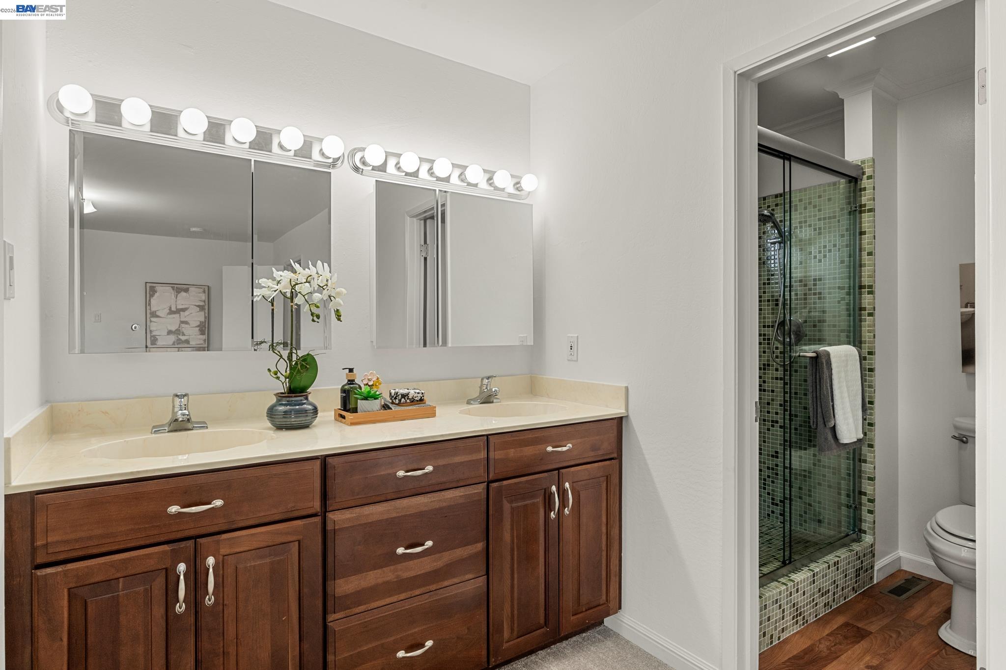 4473 Hillsborough Dr