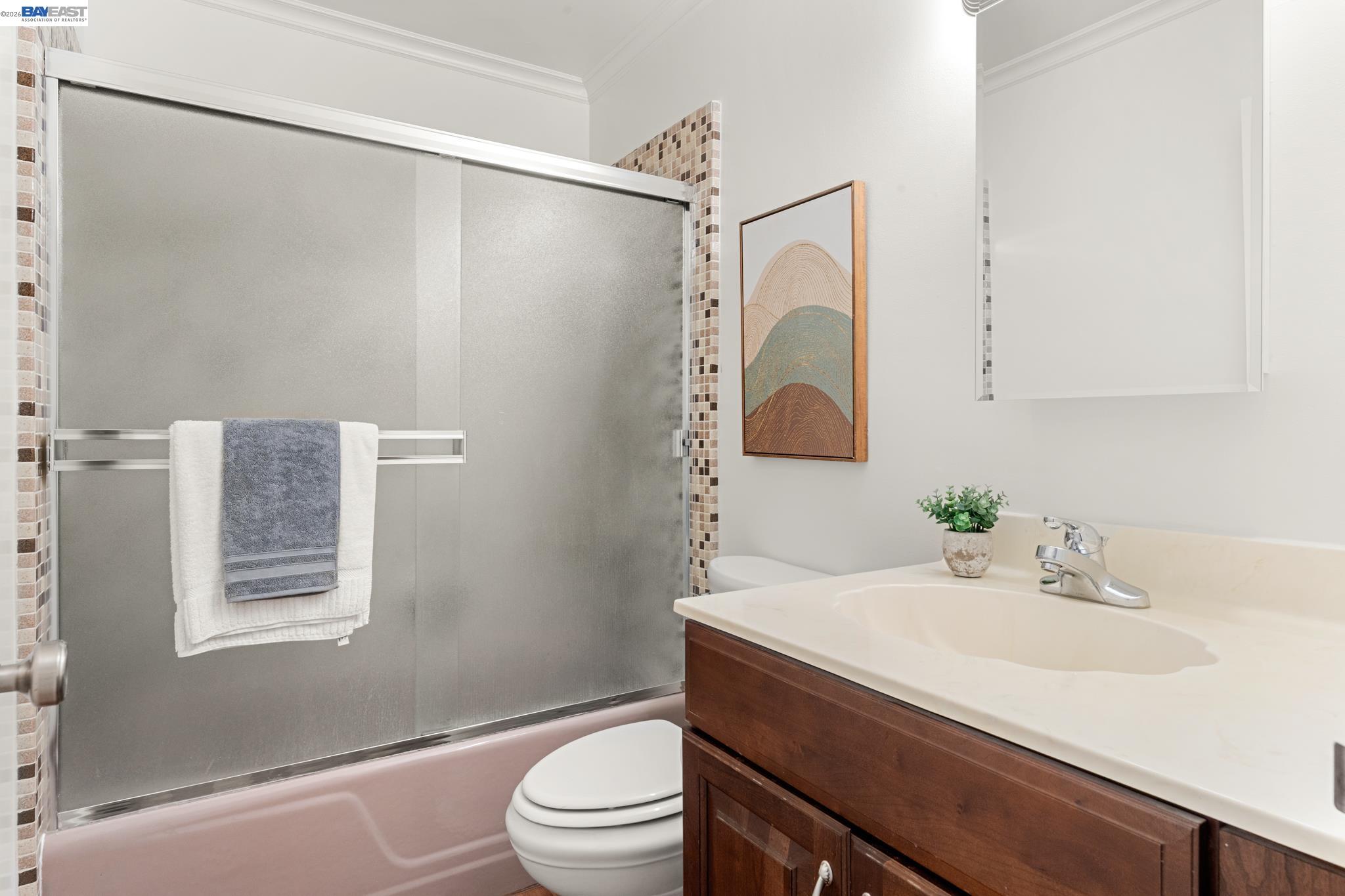 4473 Hillsborough Dr