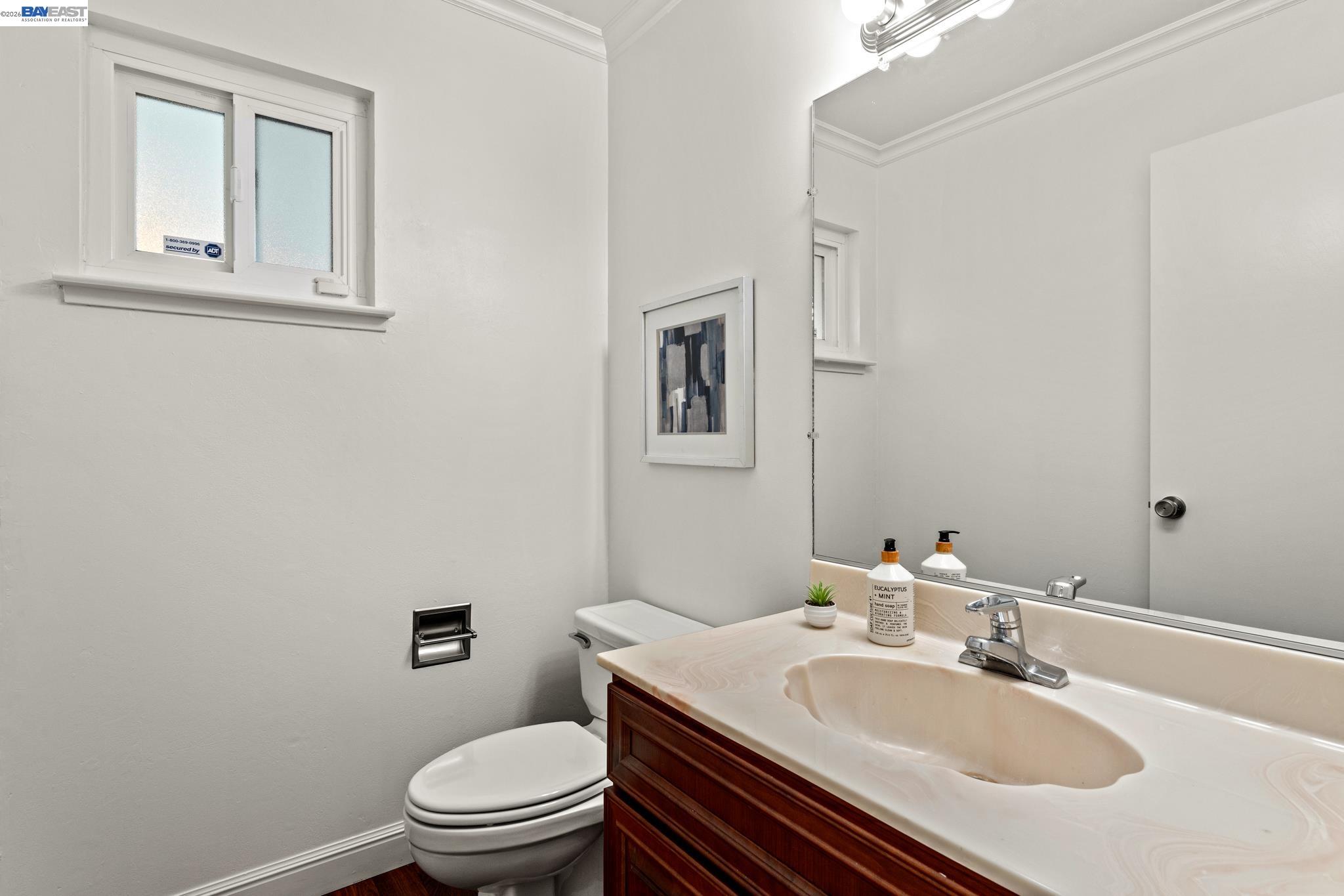 4473 Hillsborough Dr