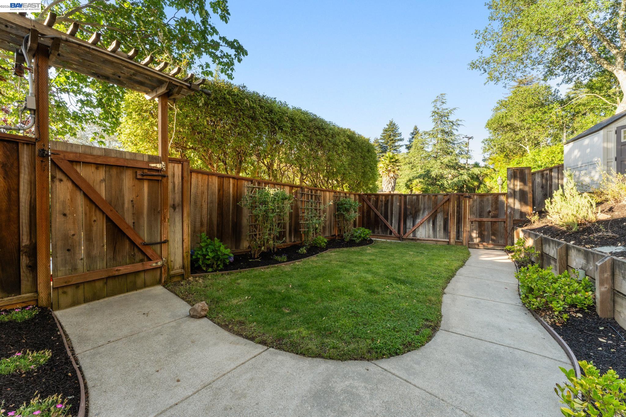 4571 Ewing Rd