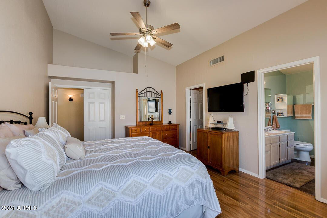 4528 E Thistle Landing Drive