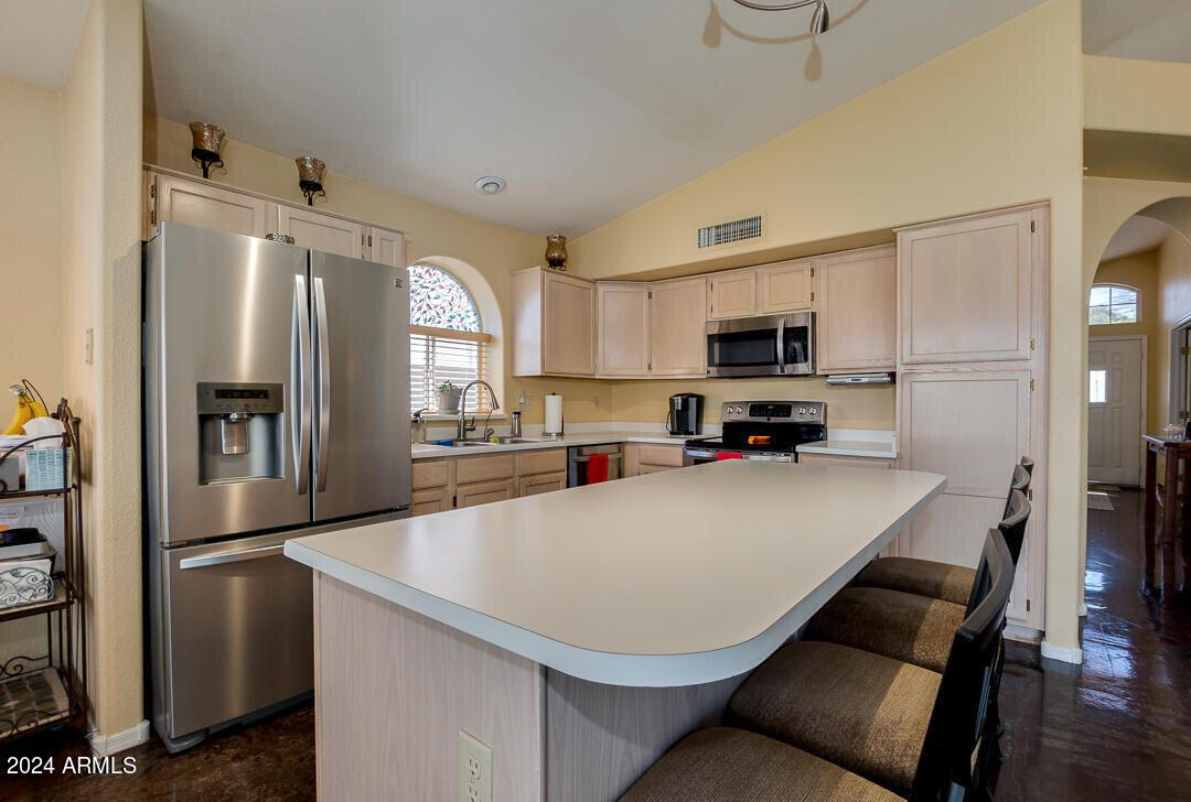 4528 E Thistle Landing Drive