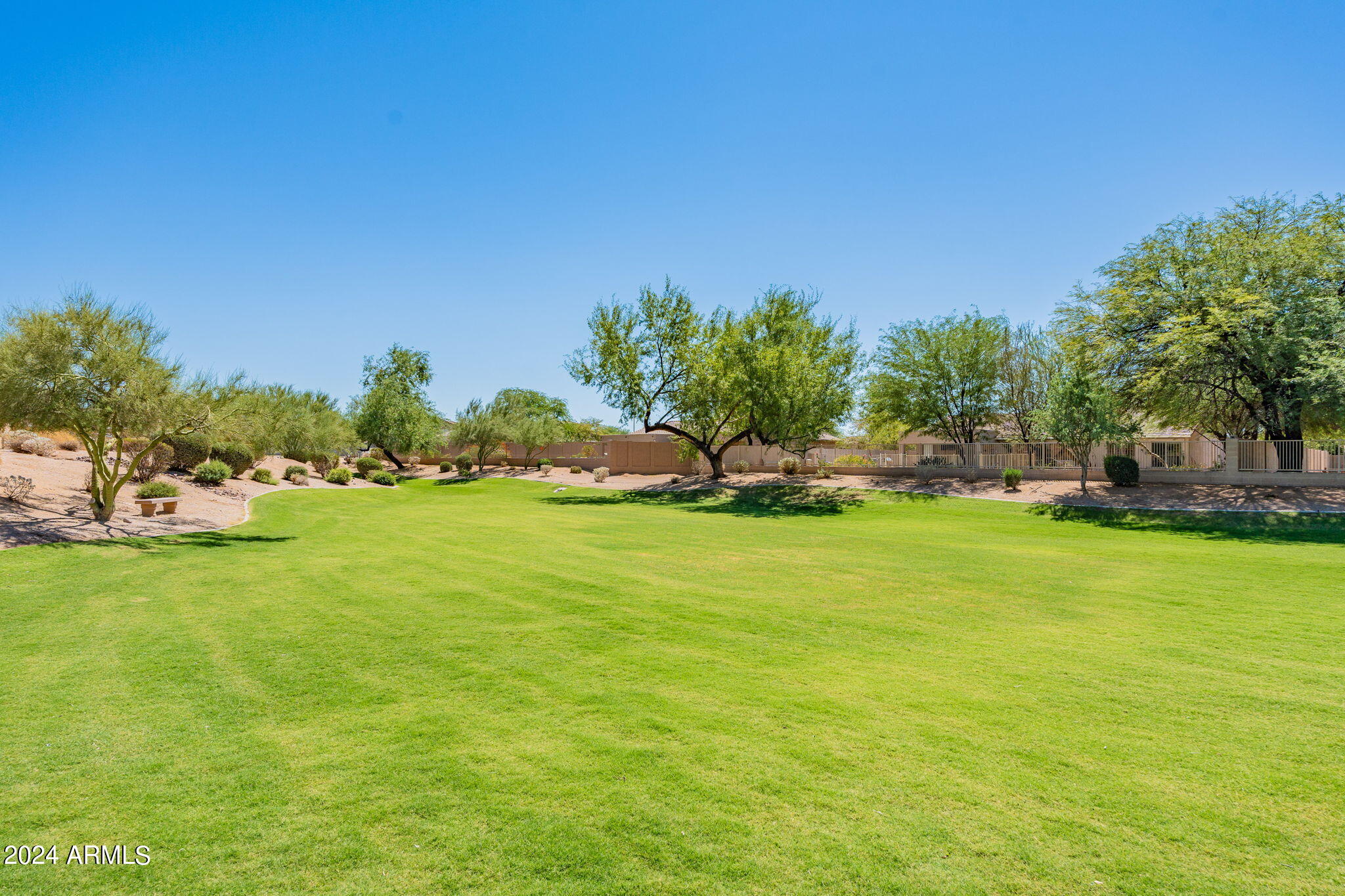 2056 N Vista Del Sol --