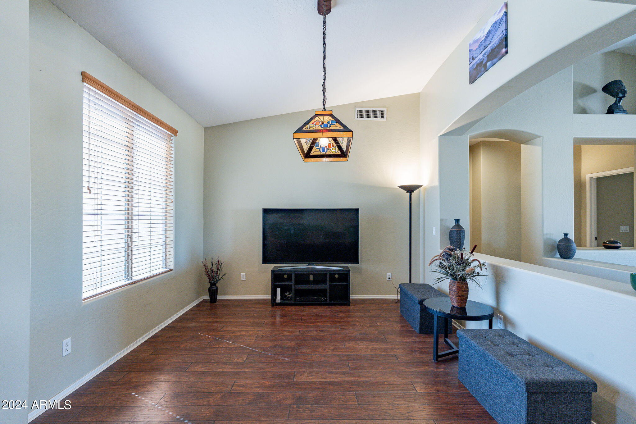 2056 N Vista Del Sol --