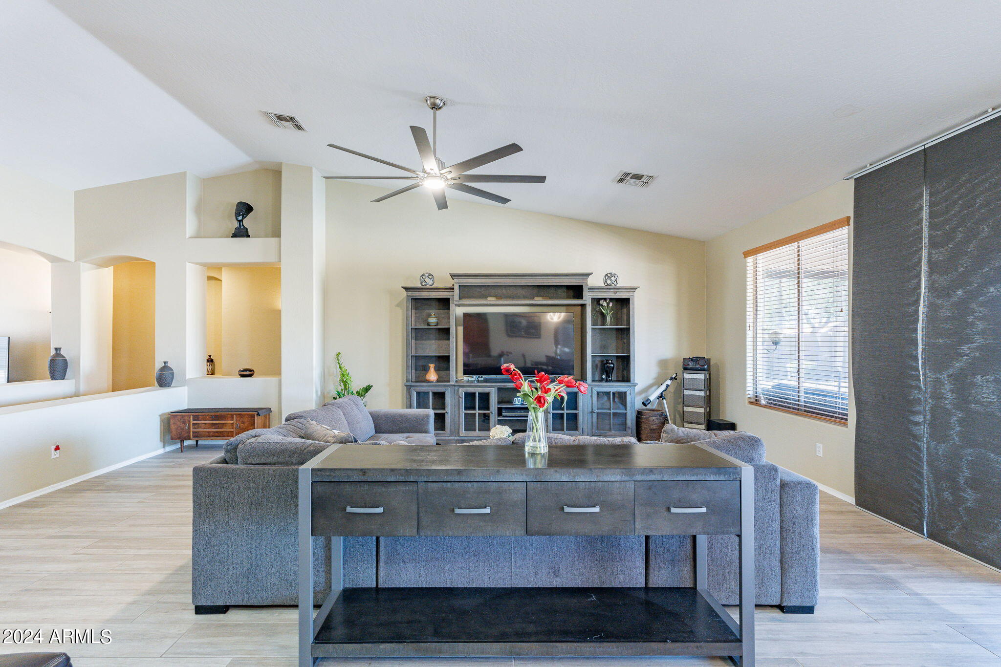 2056 N Vista Del Sol --