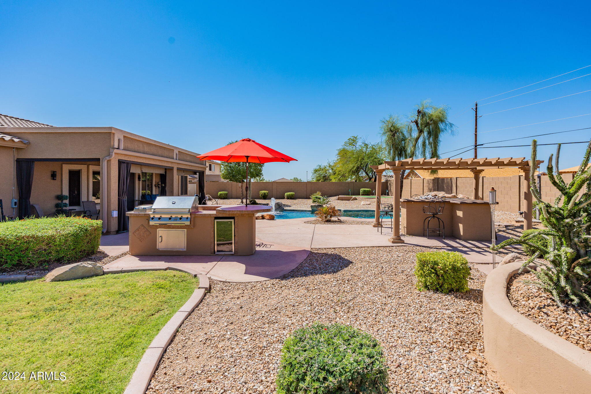 2056 N Vista Del Sol --