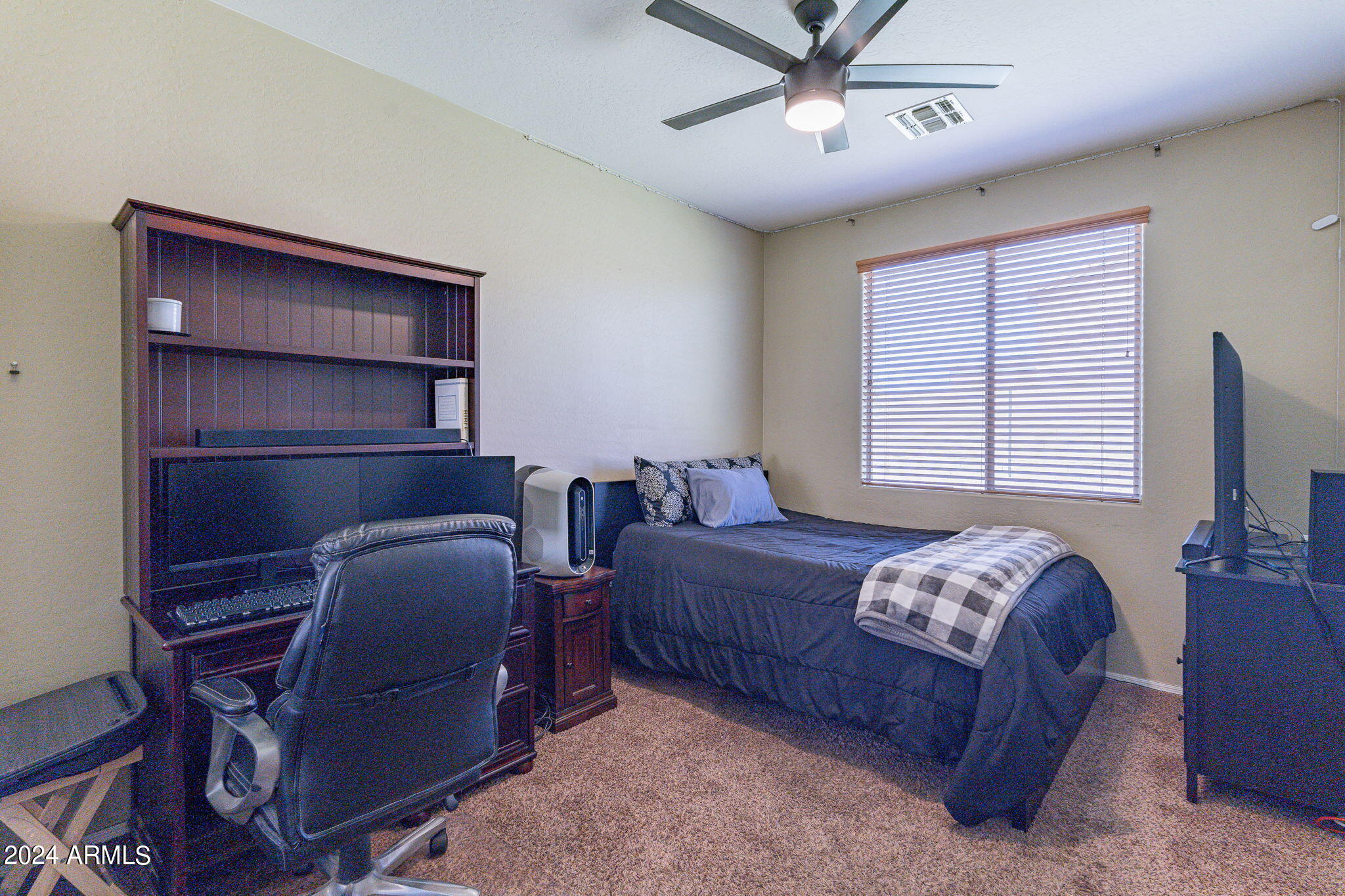 2056 N Vista Del Sol --