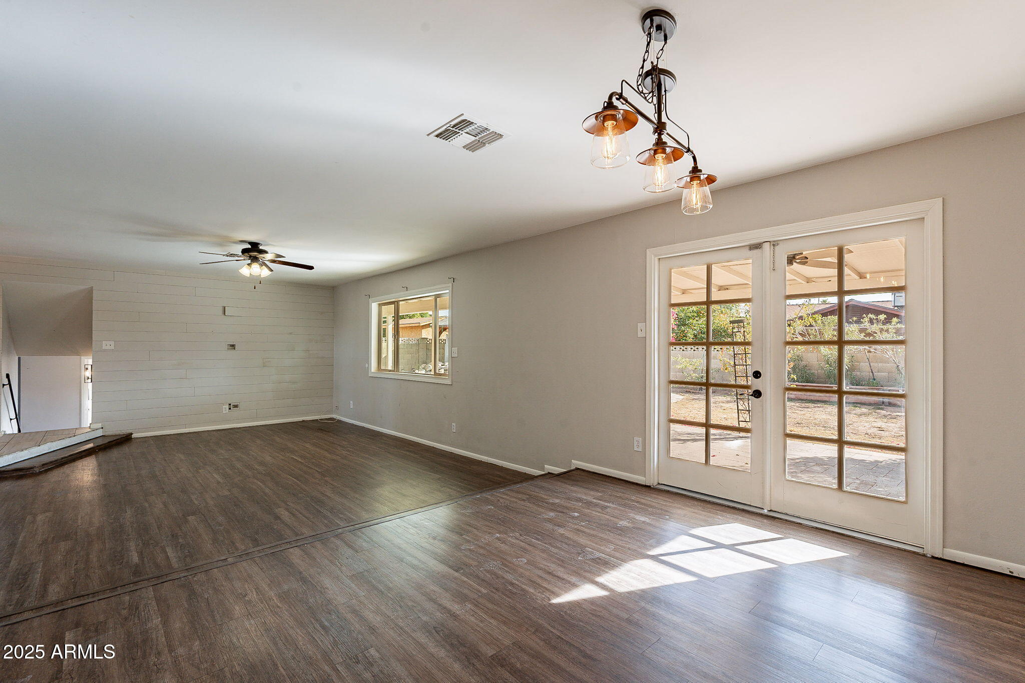3613 W Port Au Prince Lane