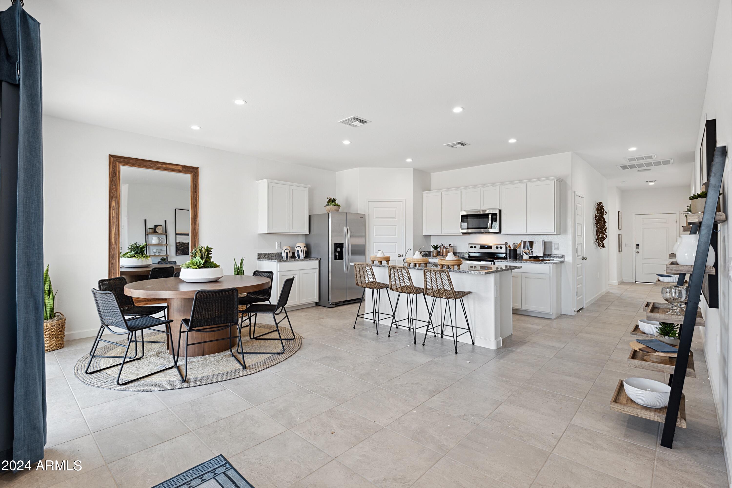 28199 N ICE CAVERN Lane