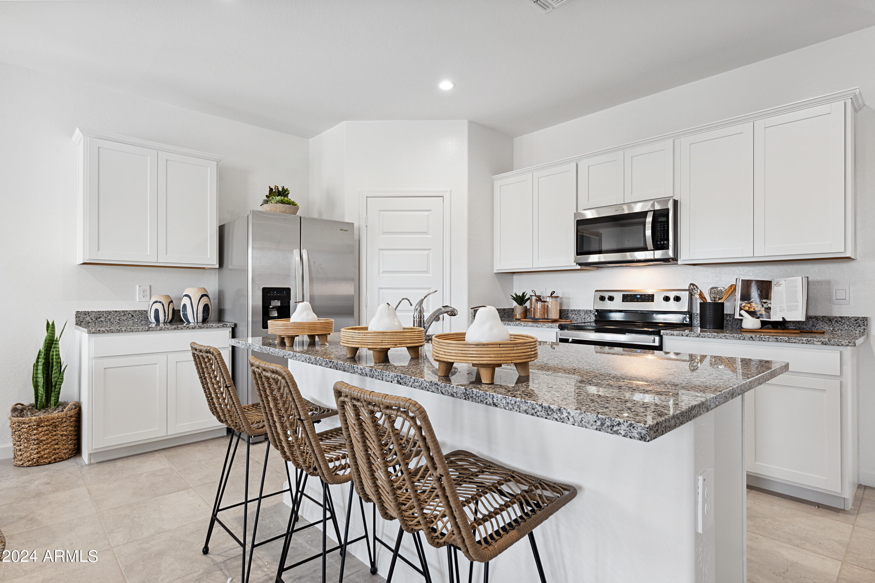 28199 N ICE CAVERN Lane