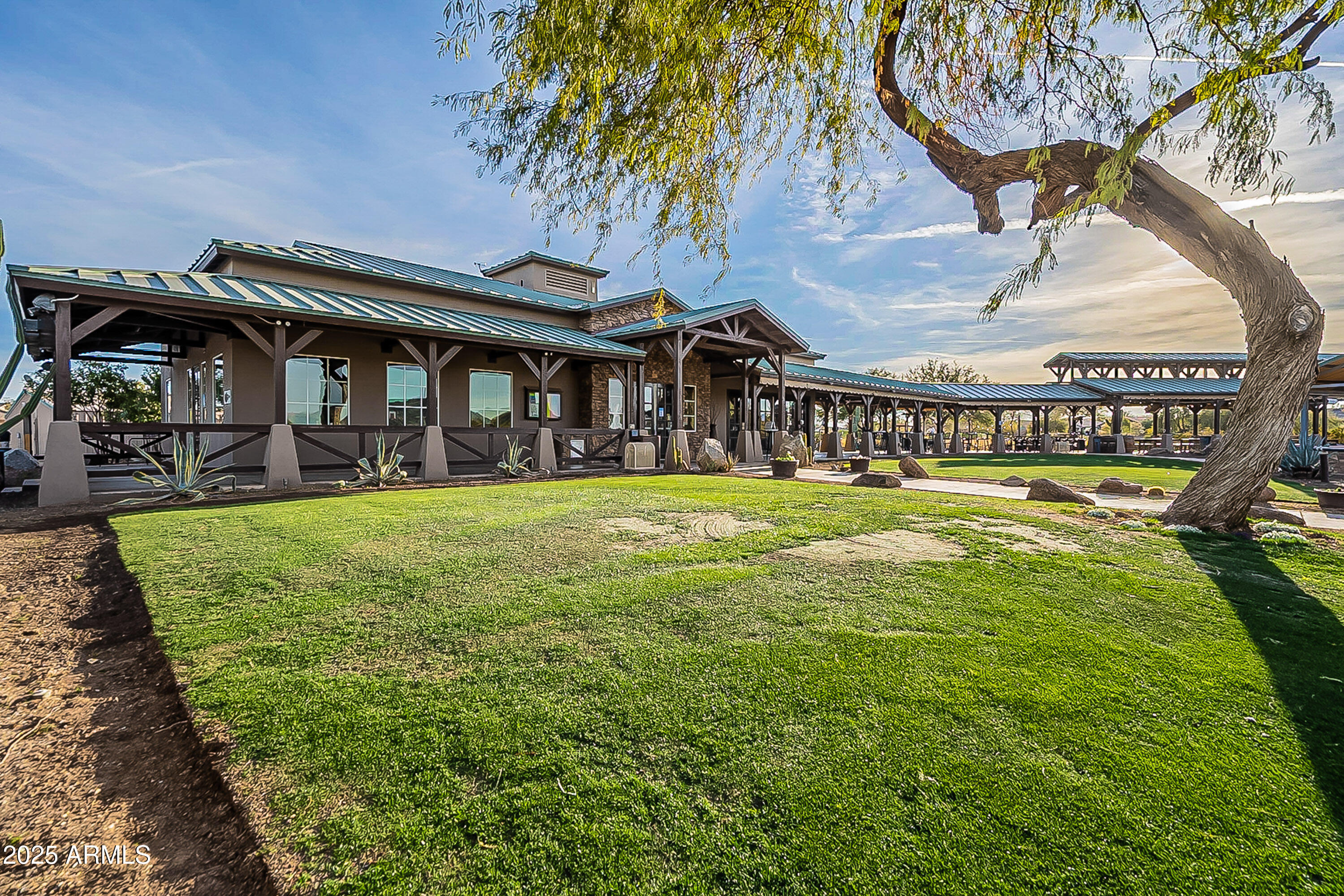 29089 N Mountain View Road