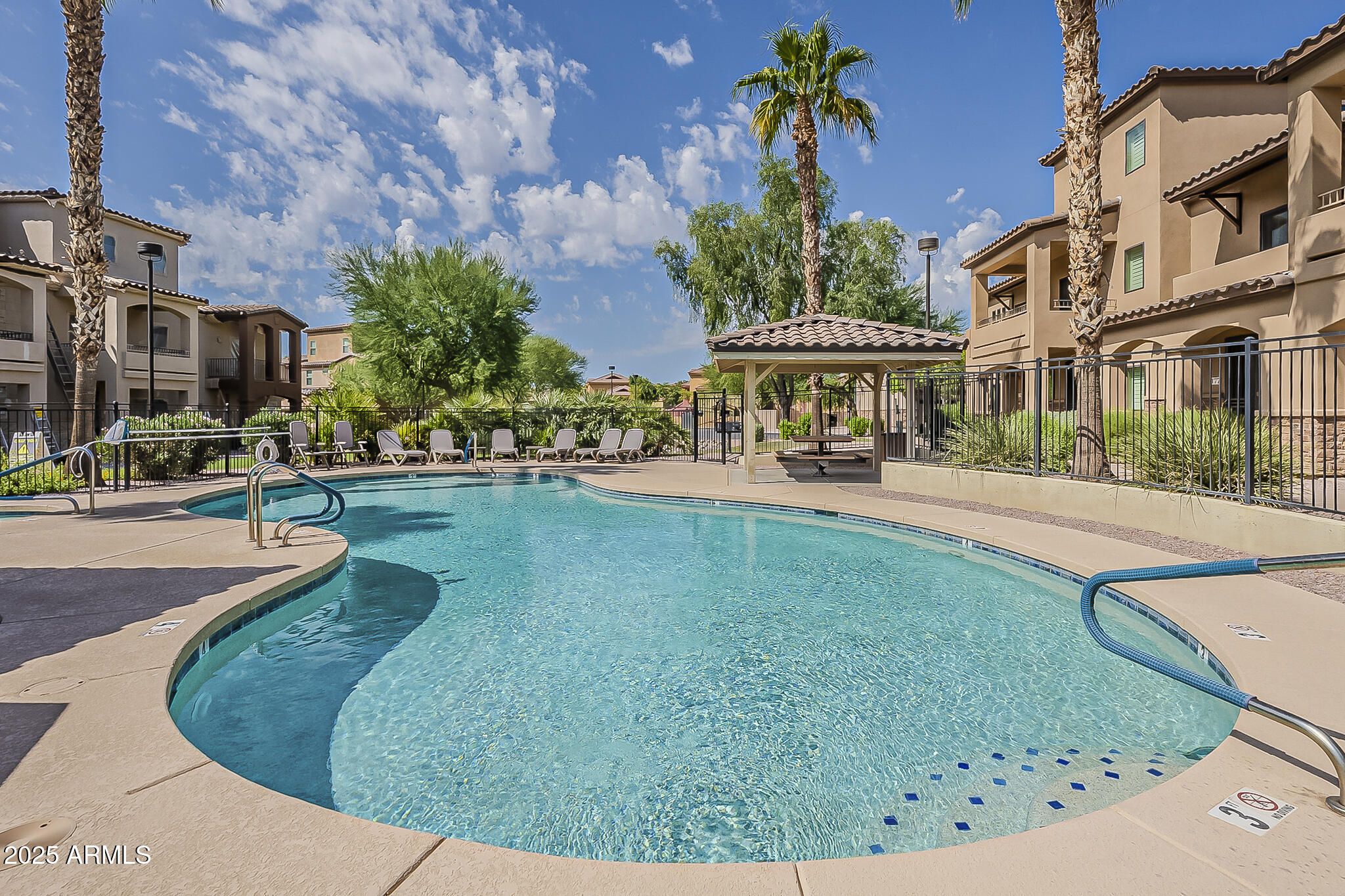 2821 S Skyline, 141