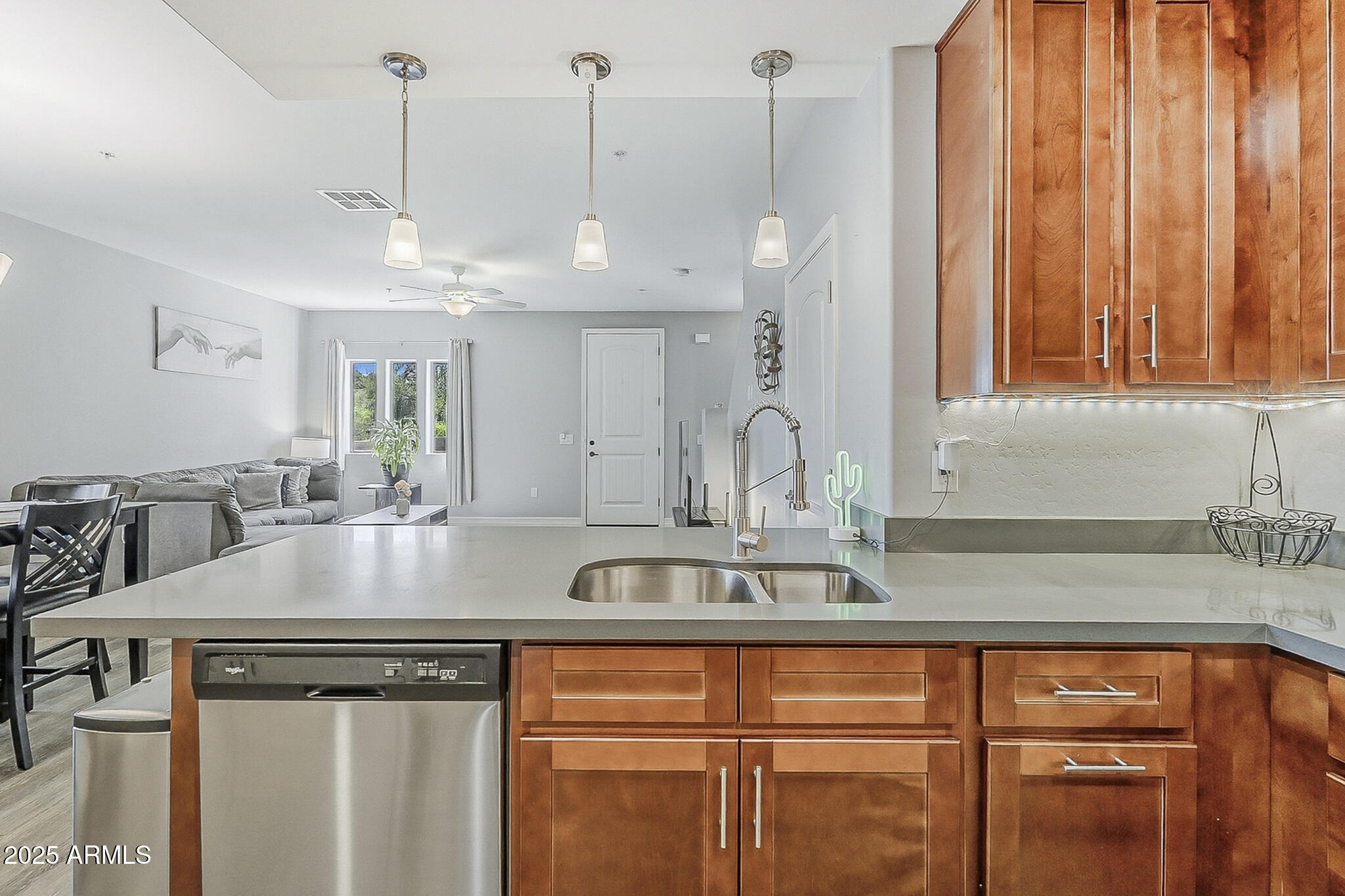 2821 S Skyline, 141