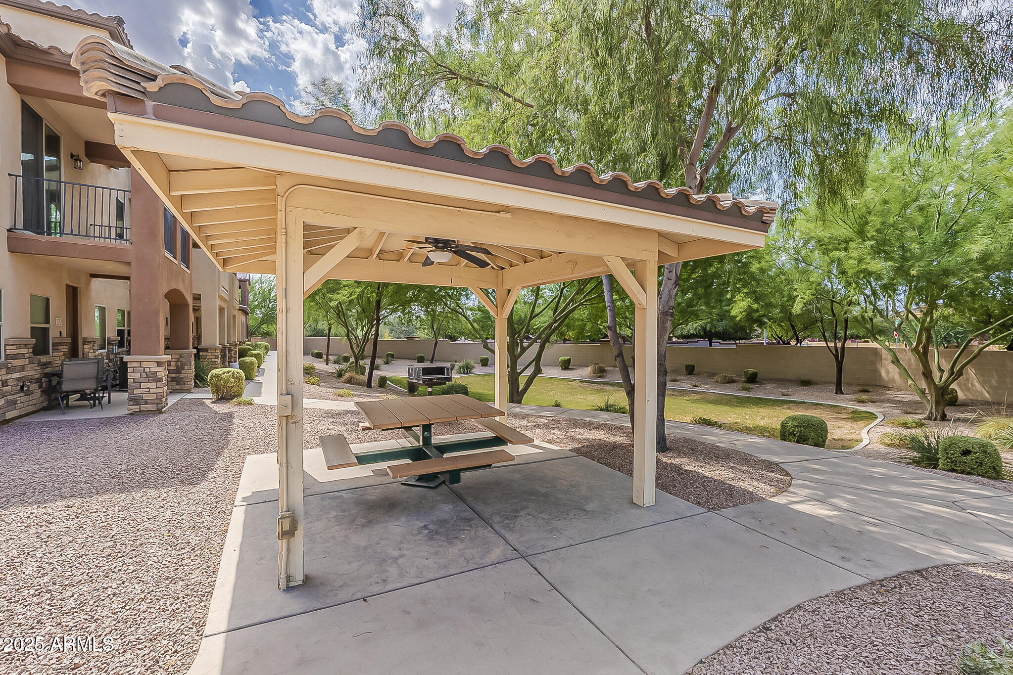 2821 S Skyline, 141