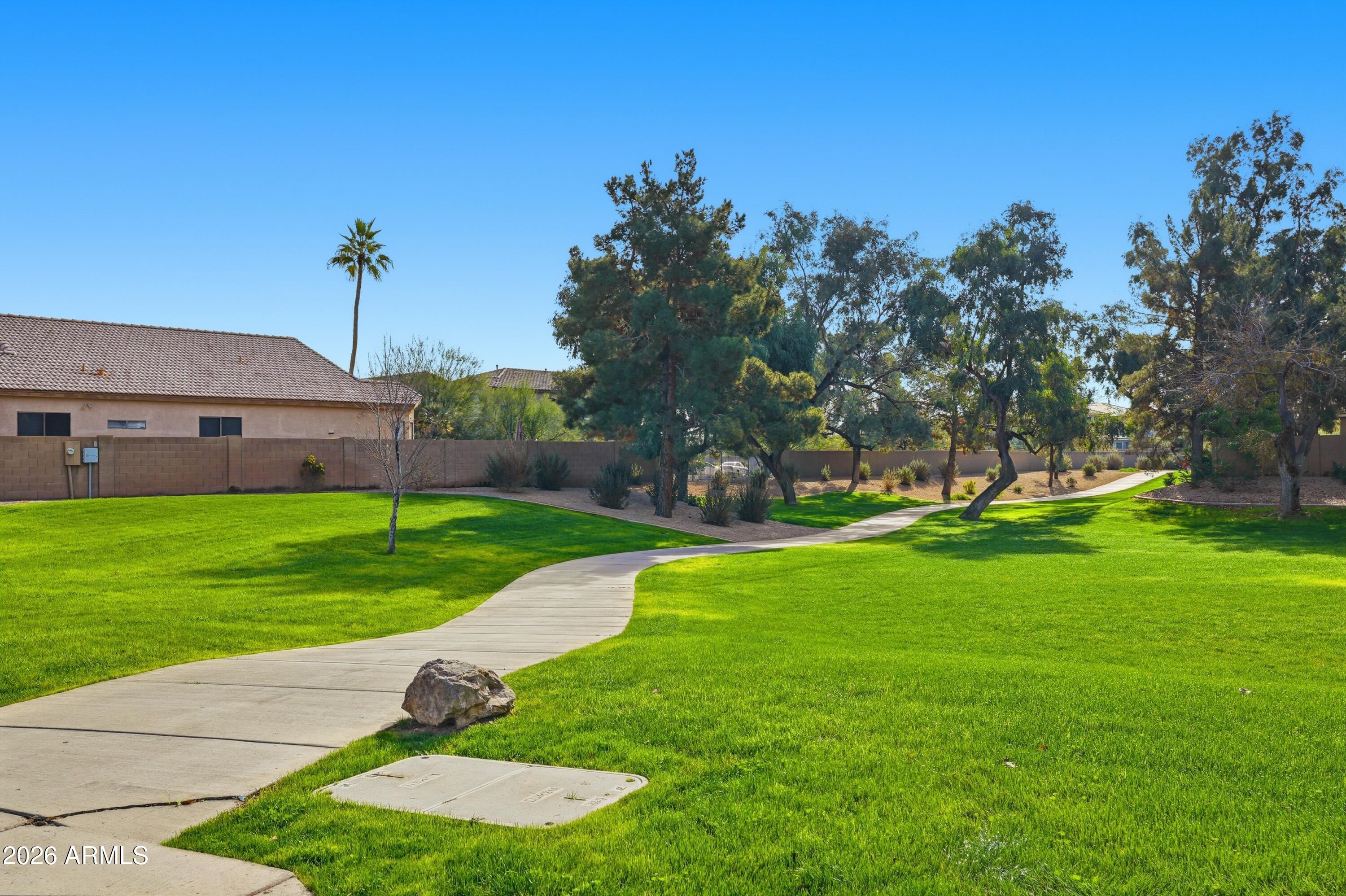 782 E BETSY Lane