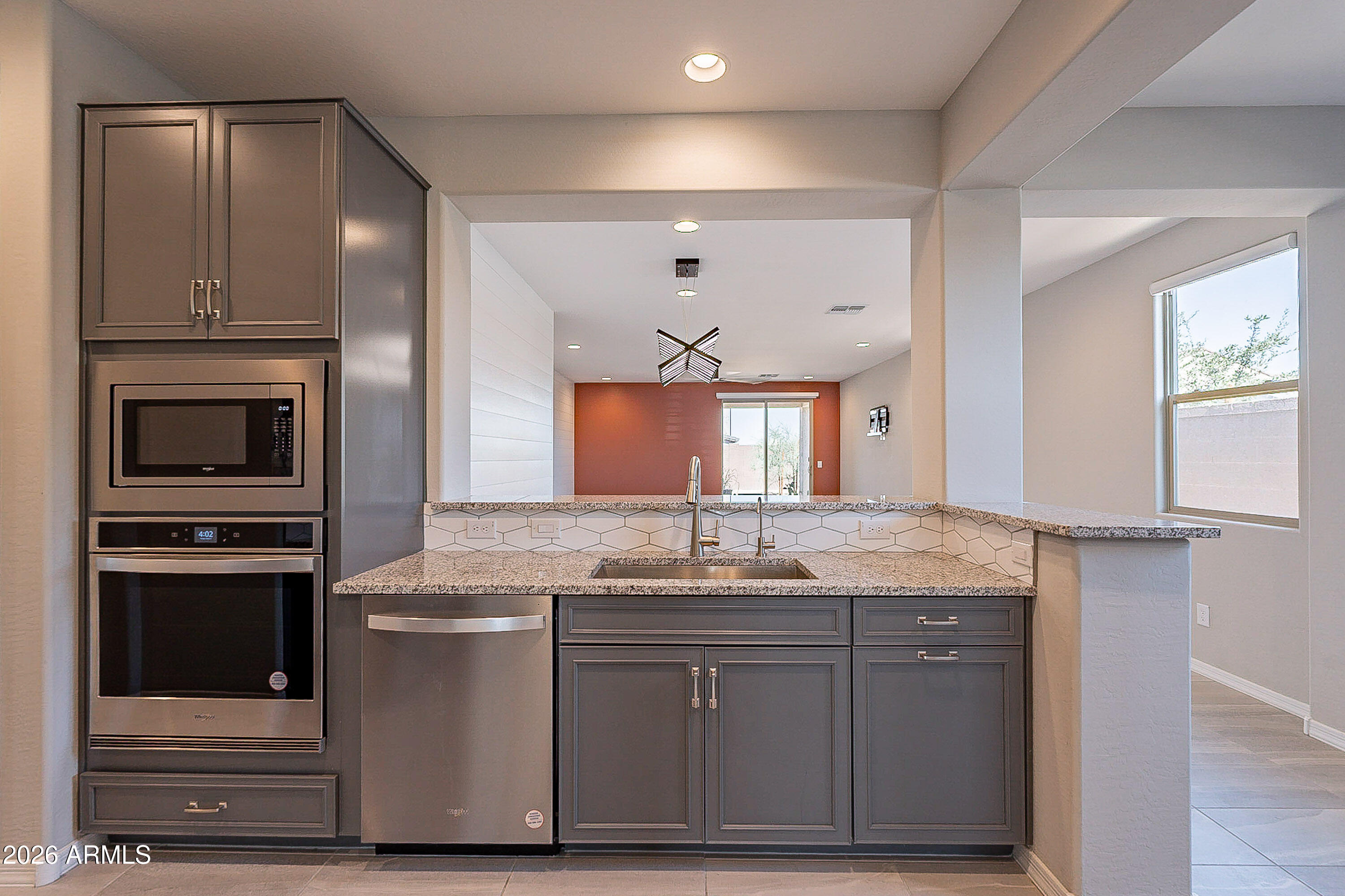 6952 W Pedro Lane