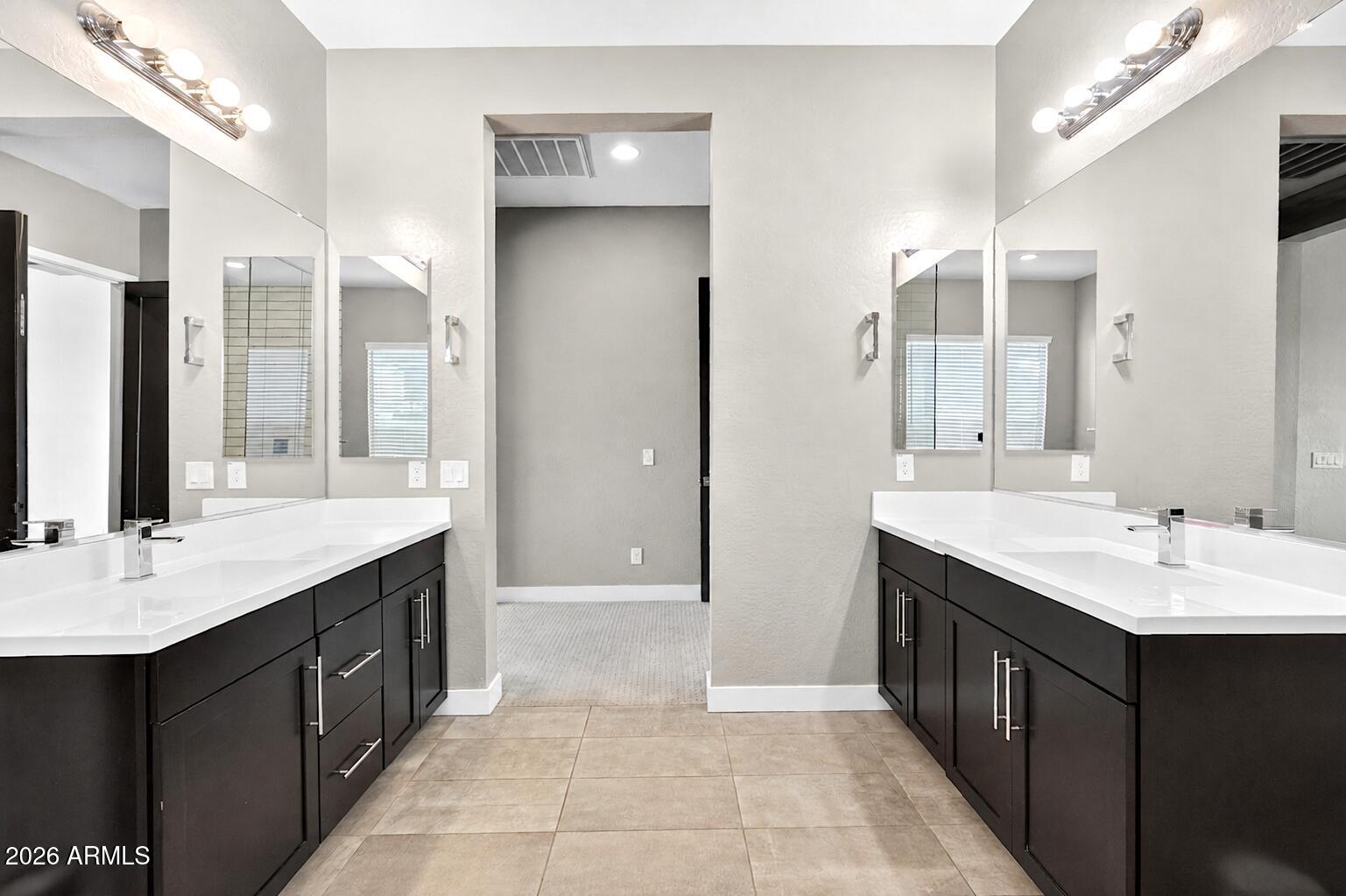 7117 E Peralta Circle