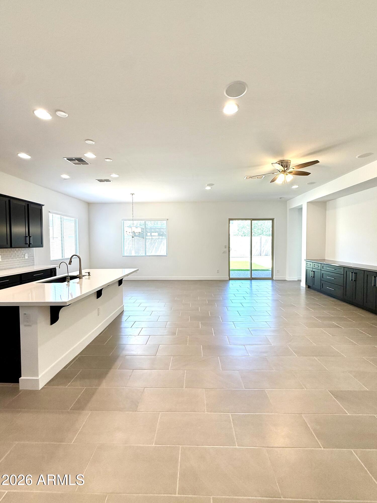 3824 E Fiesta Flower Lane