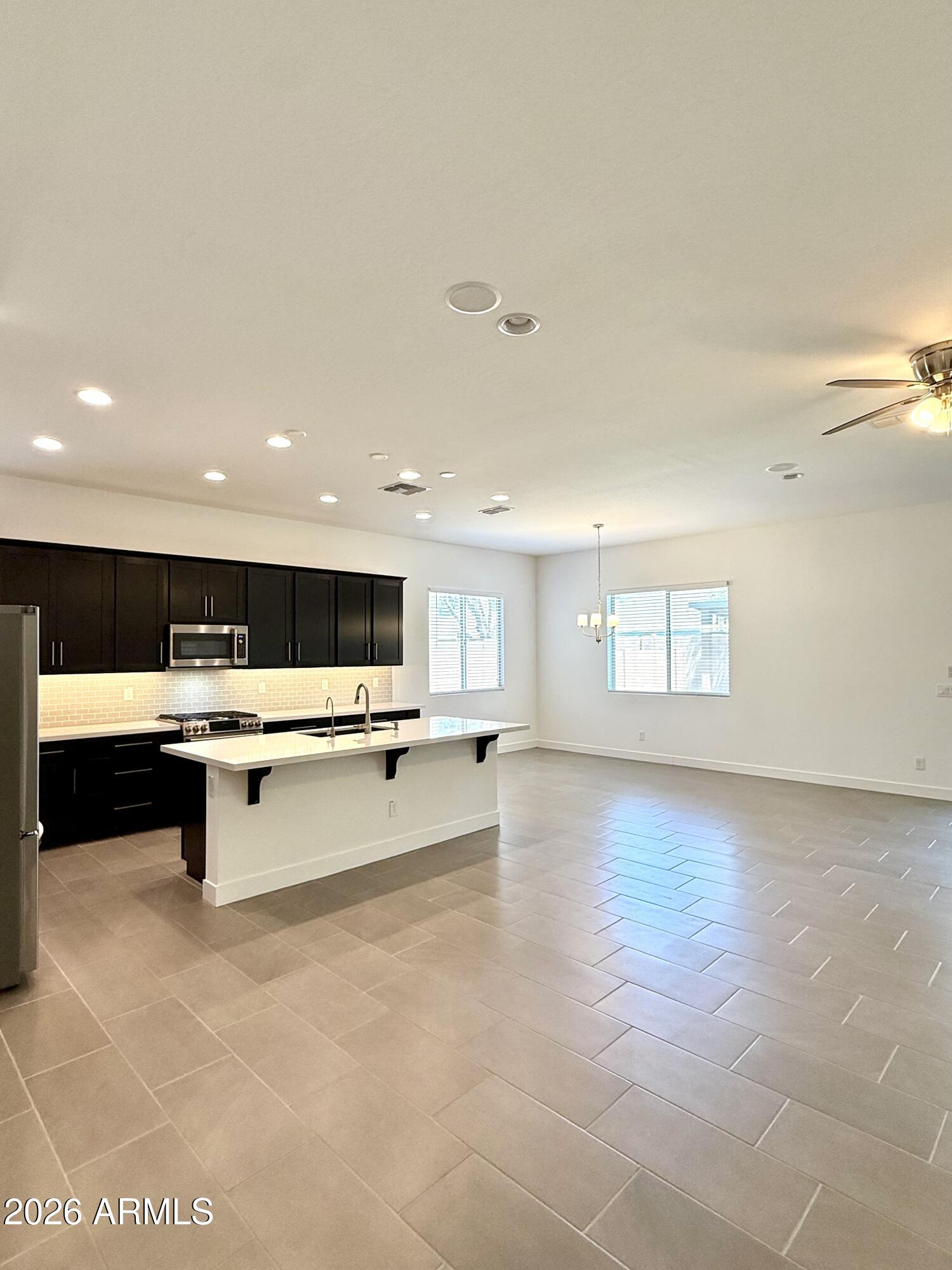 3824 E Fiesta Flower Lane