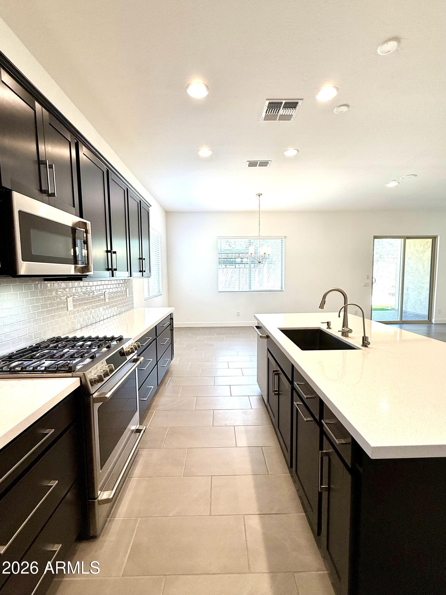 3824 E Fiesta Flower Lane