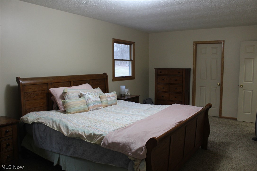 24352 Woodsfield