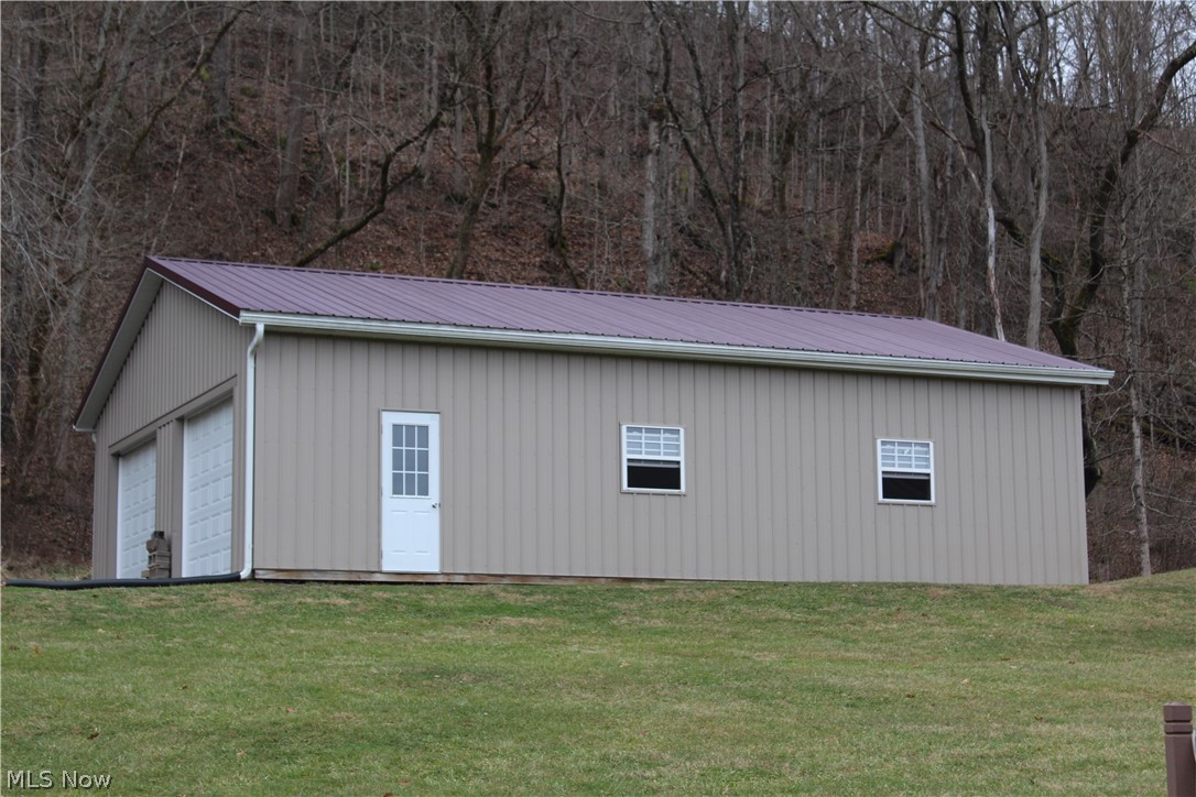 24352 Woodsfield