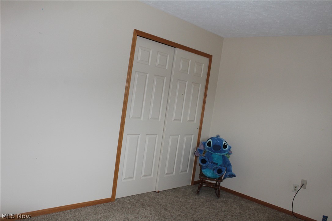 24352 Woodsfield