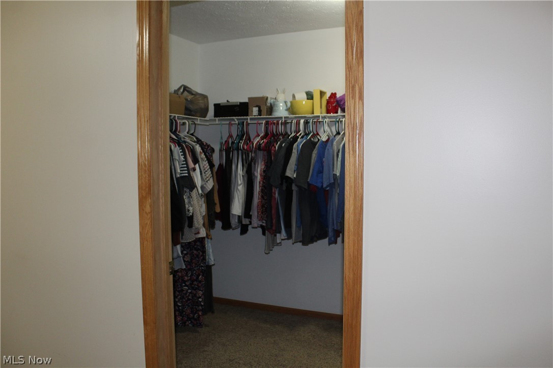 24352 Woodsfield